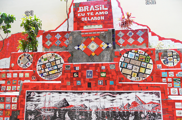 Meltingsisters - an artwork on Escalera Selaron in Santa Teresa and Lapa – the heartbeat of Rio de Janeiro