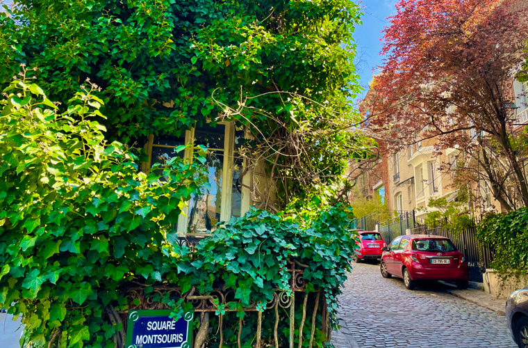 Quaint square montsouris - Bright, pretty and dainty square