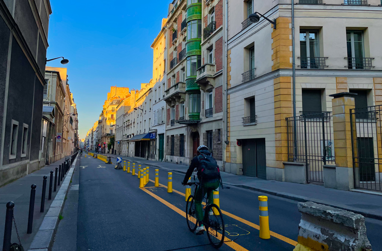 Snippets of lockdown wonderland - Sunbeams illuminate buildings on an empty rue de Vaugirard, 15th arrondissement of Paris